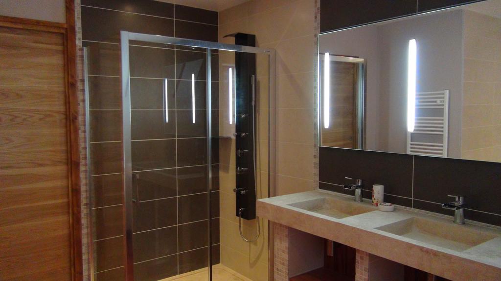 Le Clos Des Tilleuls La Vendelee Phòng bức ảnh